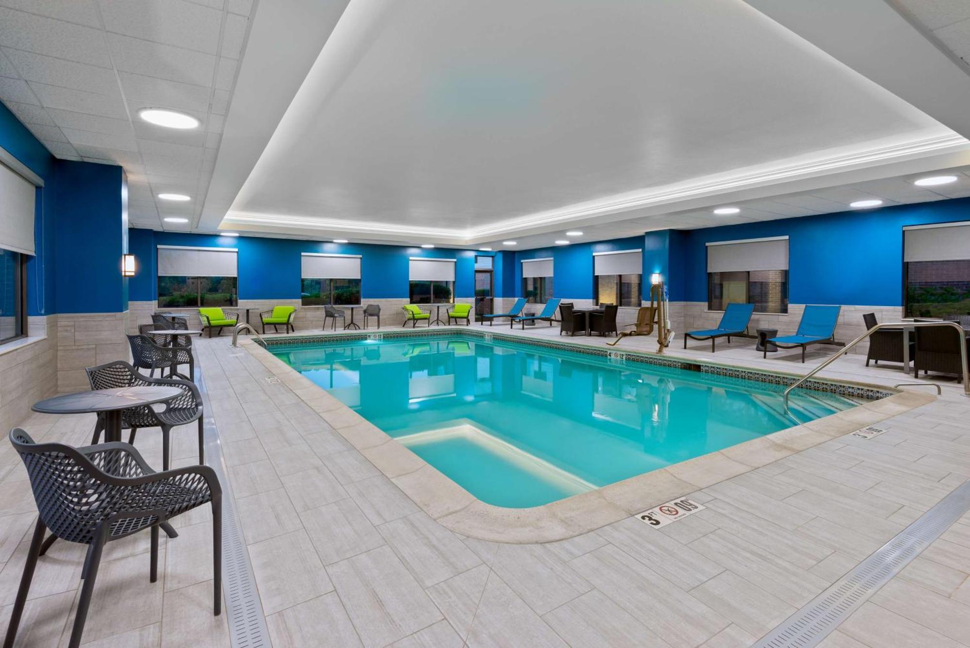 Hampton Inn Coventry-Warwick Area Eksteriør bilde